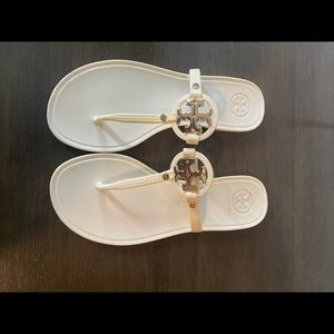Tory Burch size 5 Normal Wear White and Gold